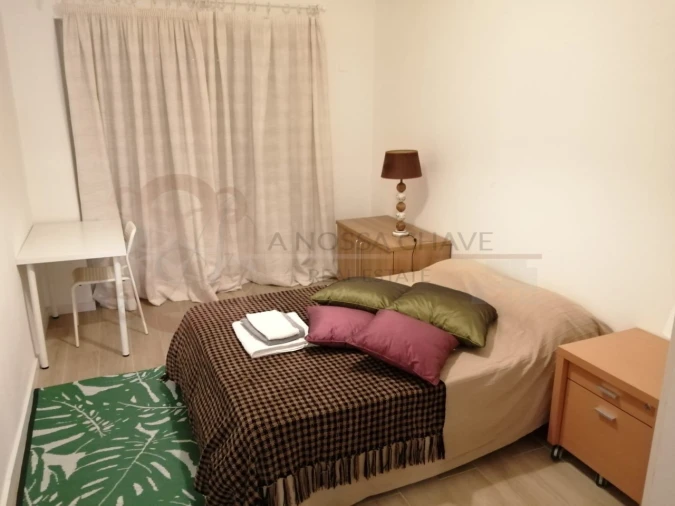 Apartamento T4 para Venda em Almada, Cova da Piedade, Pragal e Cacilhas Foto 9