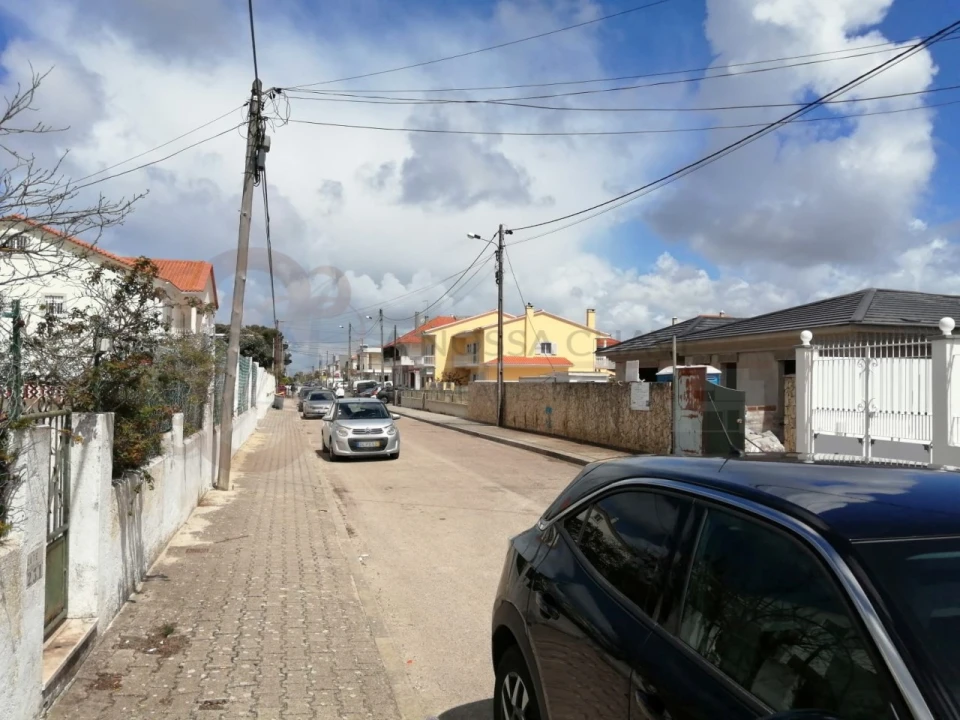 Moradia T3 para Venda em Fernao Ferro Foto 44