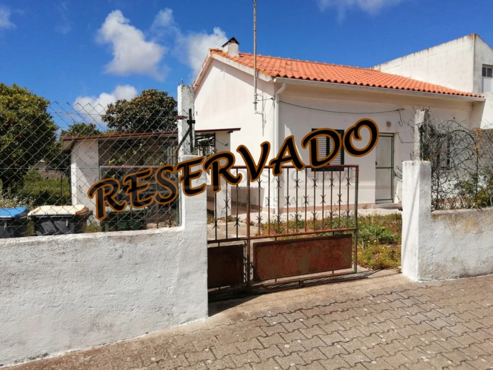 Moradia T3 para Venda em Fernao Ferro Foto 1
