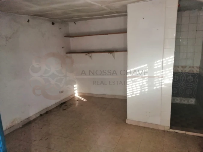 Moradia T2 para Venda em Laranjeiro e Feijó Foto 9