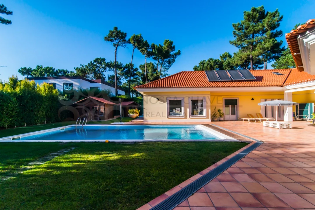 Moradia T5 para Venda em Charneca de Caparica e Sobreda Foto 2