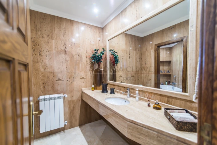 Moradia T5 para Venda em Charneca de Caparica e Sobreda Foto 15