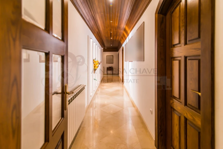 Moradia T5 para Venda em Charneca de Caparica e Sobreda Foto 22