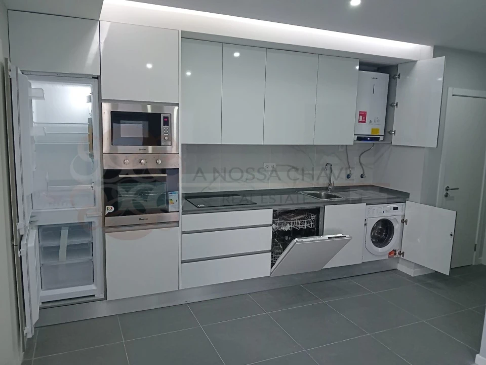 Apartamento T2 para Venda em Charneca de Caparica e Sobreda Foto 7