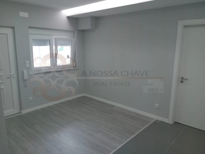 Apartamento T2 para Venda em Charneca de Caparica e Sobreda Foto 13