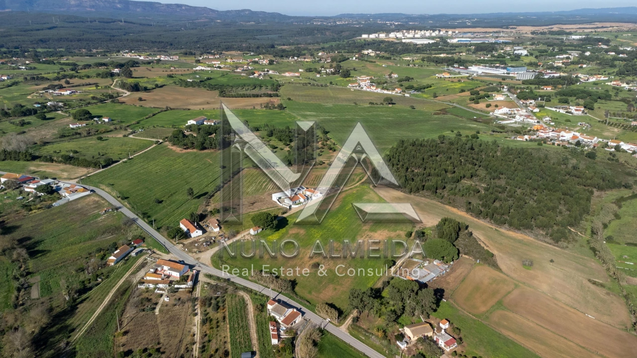 Terreno para Venda em Aveiras de Cima Foto 12