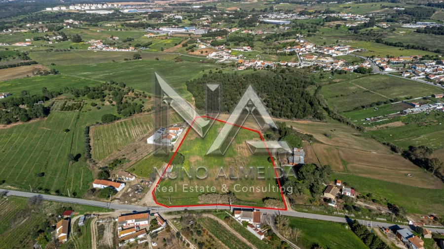Terreno para Venda em Aveiras de Cima Foto 3