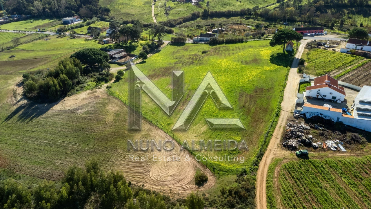 Terreno para Venda em Aveiras de Cima Foto 17