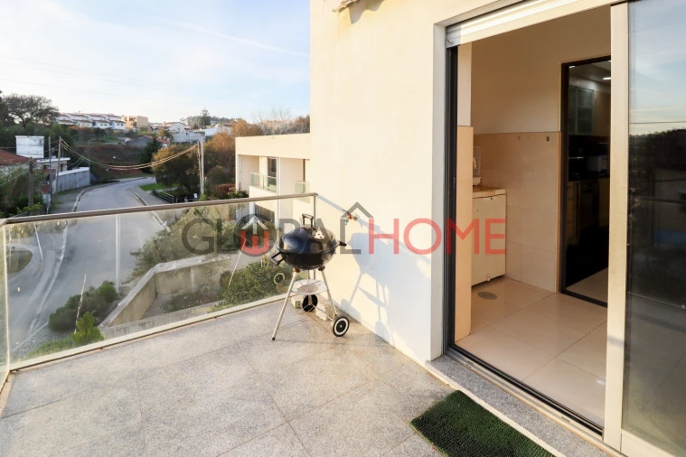 Moradia T3 para Venda em São Felix da Marinha Foto 12