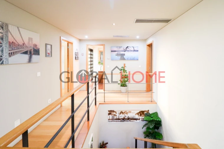 Moradia T3 para Venda em São Felix da Marinha Foto 16