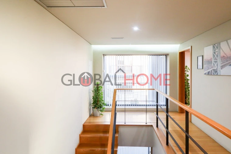 Moradia T3 para Venda em São Felix da Marinha Foto 17