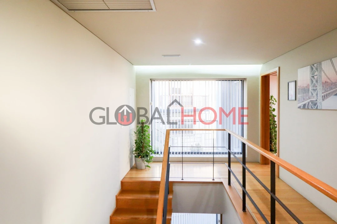 Moradia T3 para Venda em São Felix da Marinha Foto 17