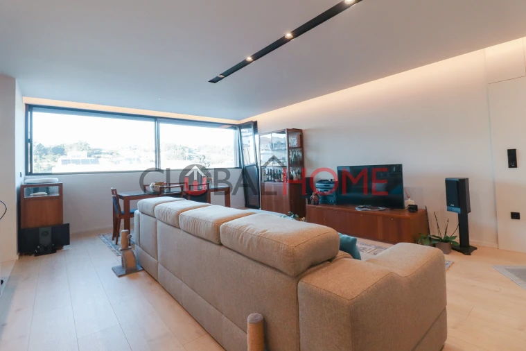 Apartamento T3 para Venda em Fânzeres e São Pedro da Cova Foto 4