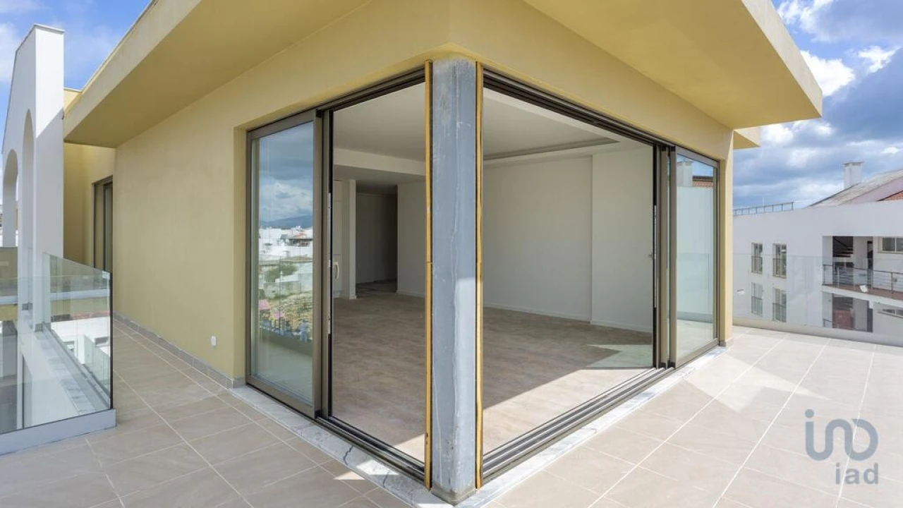 Apartamento T3 para Venda em Alvor Foto 3