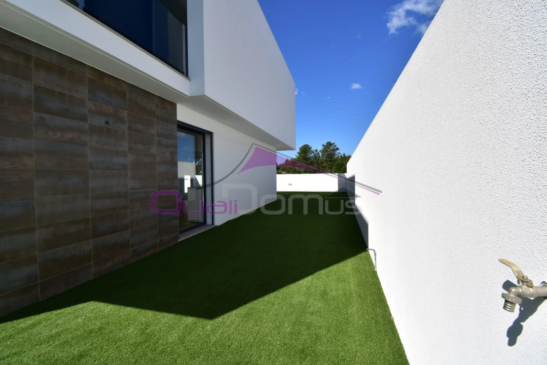 Moradia T5 para Venda em Nossa Sra de Fatima Foto 34