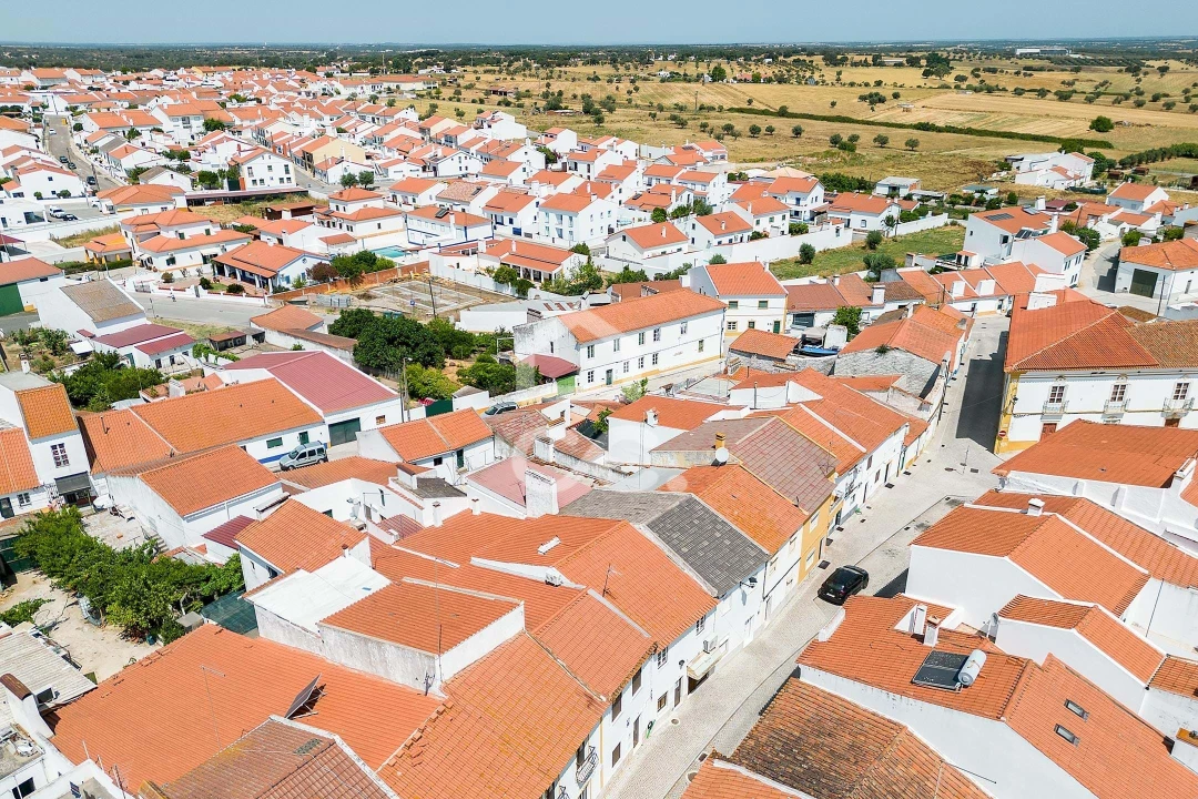 Moradia T2 para Venda em Vimieiro Foto 40