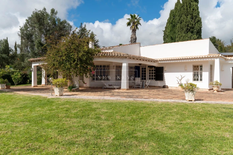 Moradia T3 para Venda em Mexilhoeira Grande
