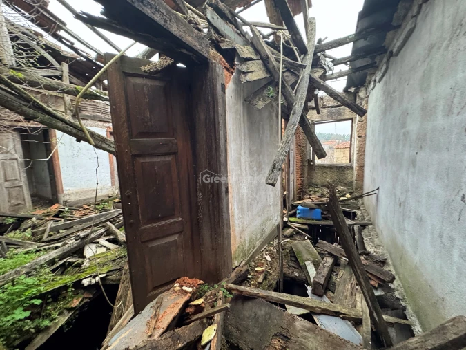 Moradia T3 para Venda em Constantim e Vale de Nogueiras Foto 27