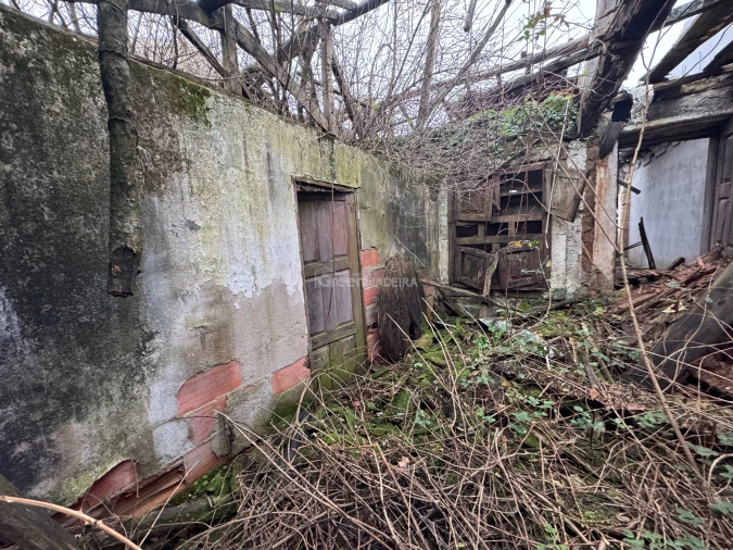 Moradia T3 para Venda em Constantim e Vale de Nogueiras Foto 28