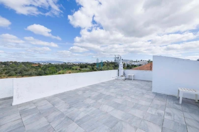 Moradia T5 para Venda em Alvor
