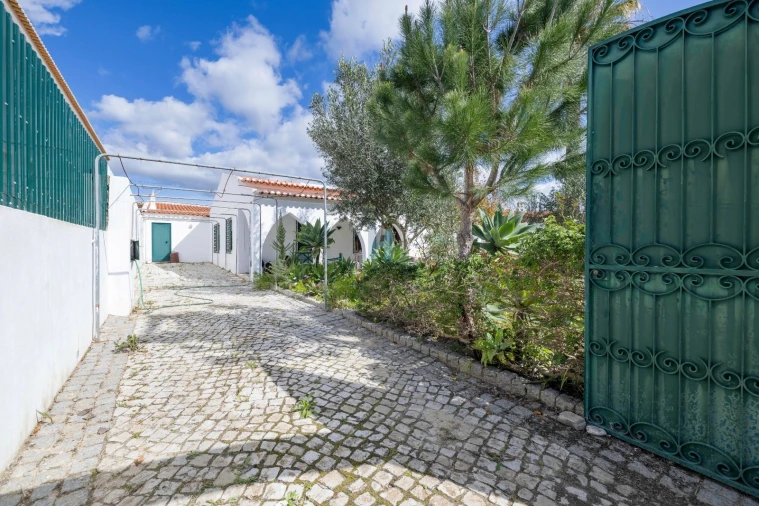 Moradia T5 para Venda em Alvor Foto 4