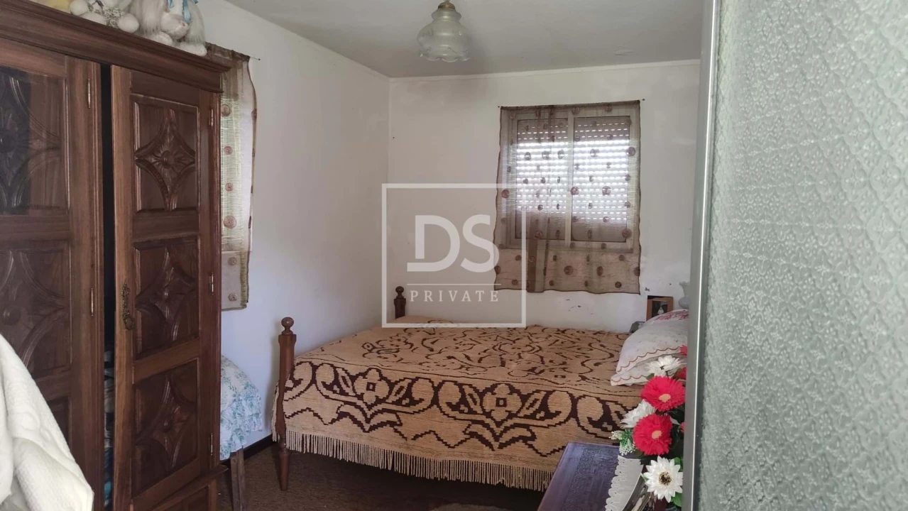 Moradia T2 para Venda em Campelo e Ovil Foto 10