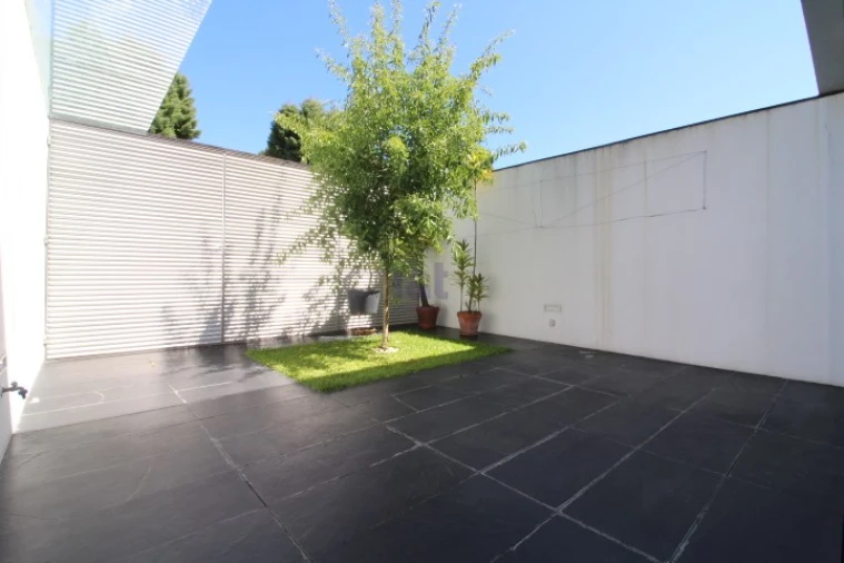 Moradia T4 para Venda em Gemeses Foto 14