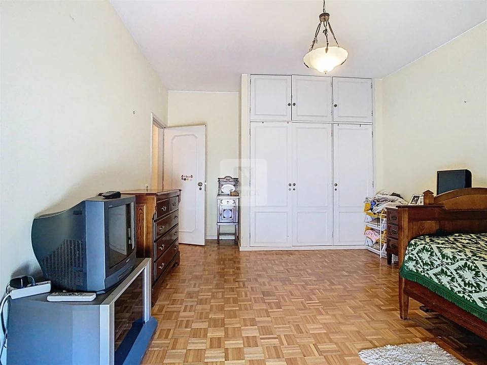 Apartamento T4 para Venda em Lordelo do Ouro e Massarelos Foto 41