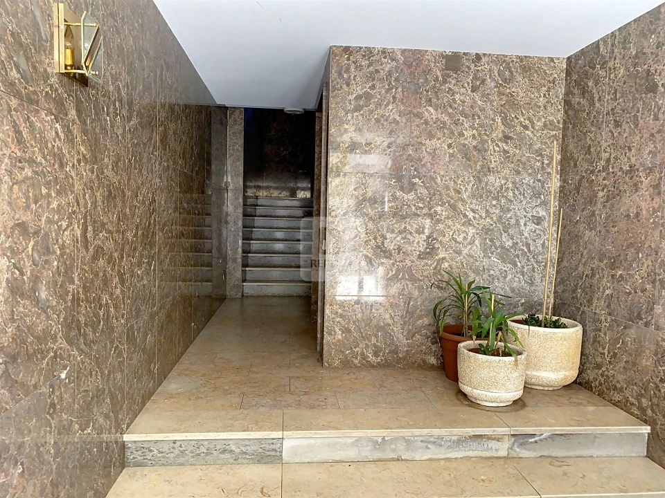 Apartamento T4 para Venda em Lordelo do Ouro e Massarelos Foto 4