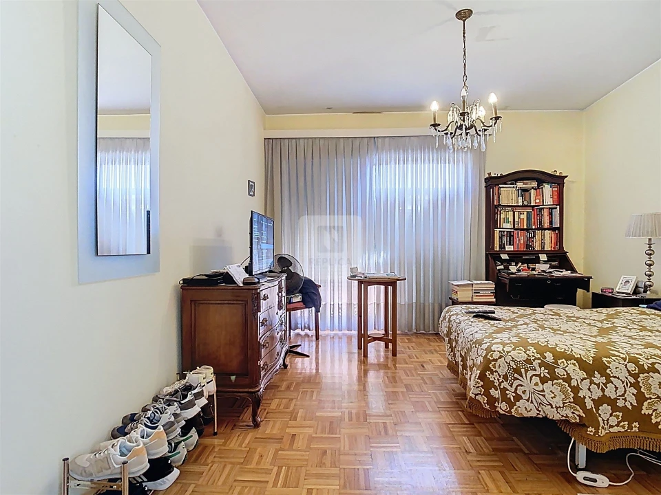 Apartamento T4 para Venda em Lordelo do Ouro e Massarelos Foto 30