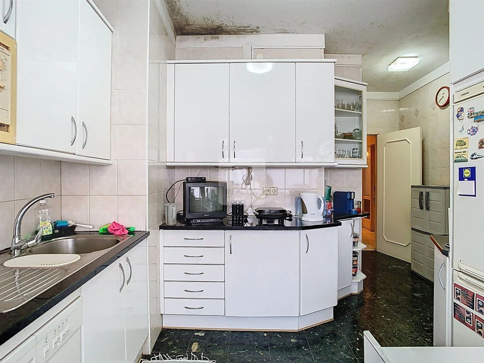 Apartamento T4 para Venda em Lordelo do Ouro e Massarelos Foto 18