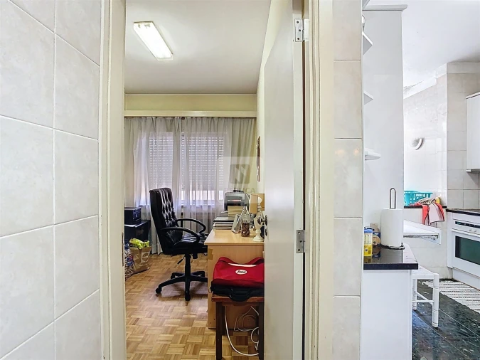 Apartamento T4 para Venda em Lordelo do Ouro e Massarelos Foto 20