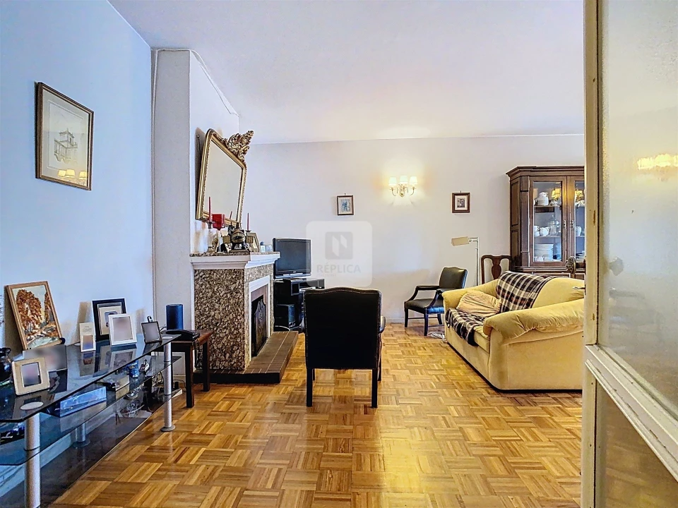 Apartamento T4 para Venda em Lordelo do Ouro e Massarelos Foto 7