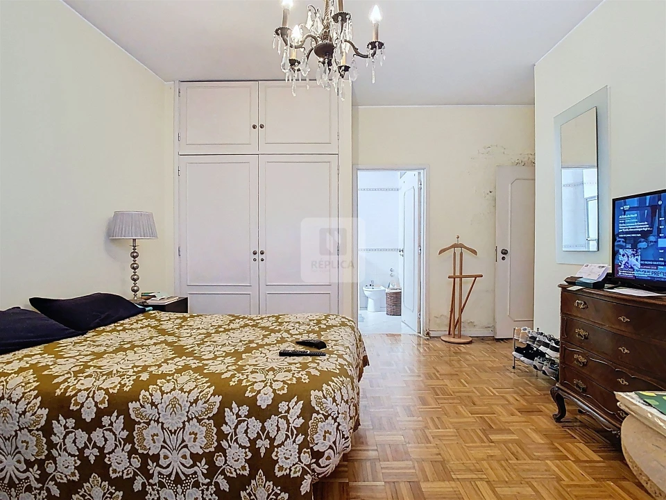 Apartamento T4 para Venda em Lordelo do Ouro e Massarelos Foto 33