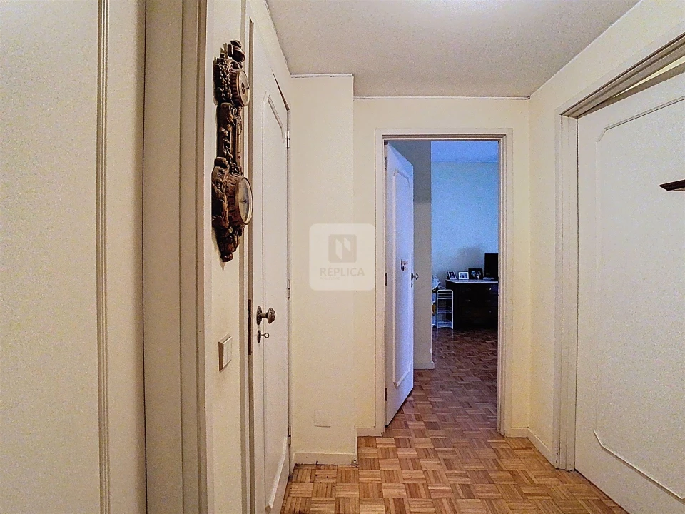 Apartamento T4 para Venda em Lordelo do Ouro e Massarelos Foto 37