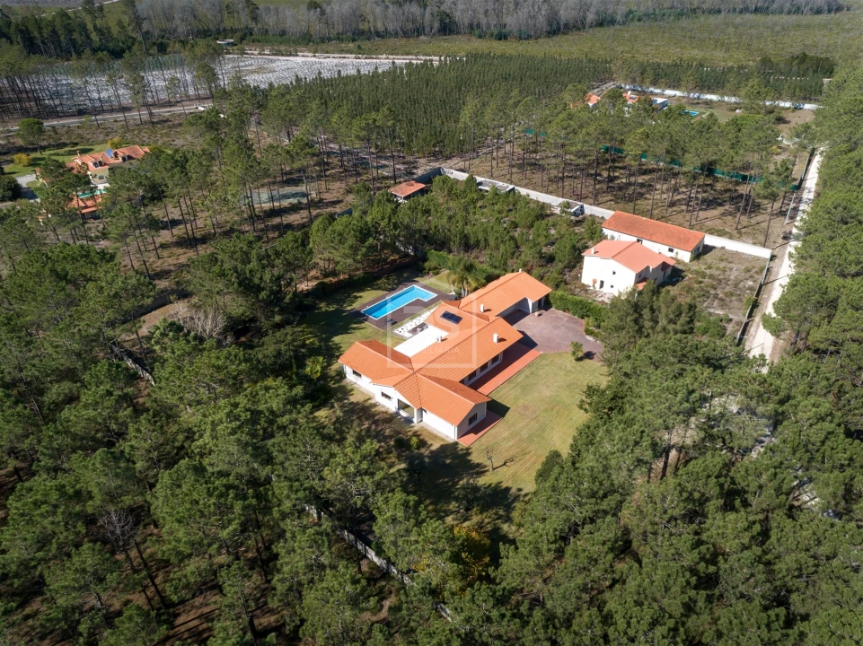 Moradia T5 para Venda em Pataias e Martingança Foto 3
