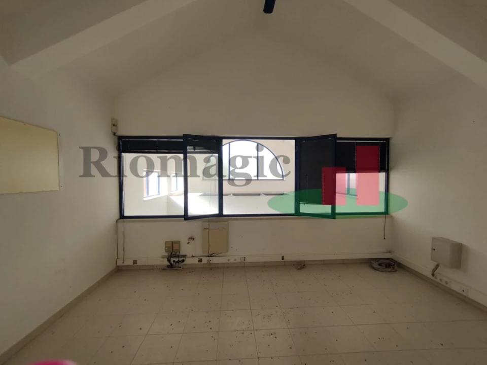 Armazém para Venda em Alcanena e Vila Moreira Foto 33