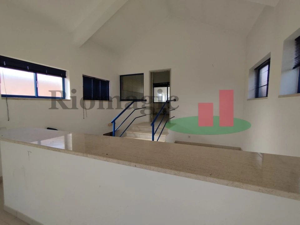 Armazém para Venda em Alcanena e Vila Moreira Foto 31