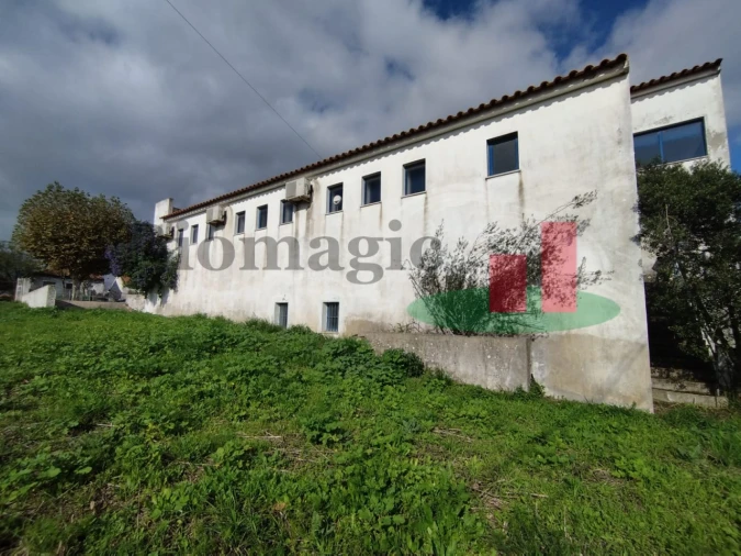 Armazém para Venda em Alcanena e Vila Moreira Foto 3