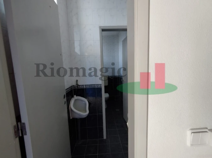 Armazém para Venda em Alcanena e Vila Moreira Foto 8