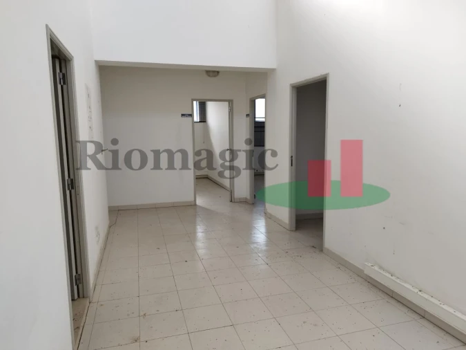 Armazém para Venda em Alcanena e Vila Moreira Foto 24