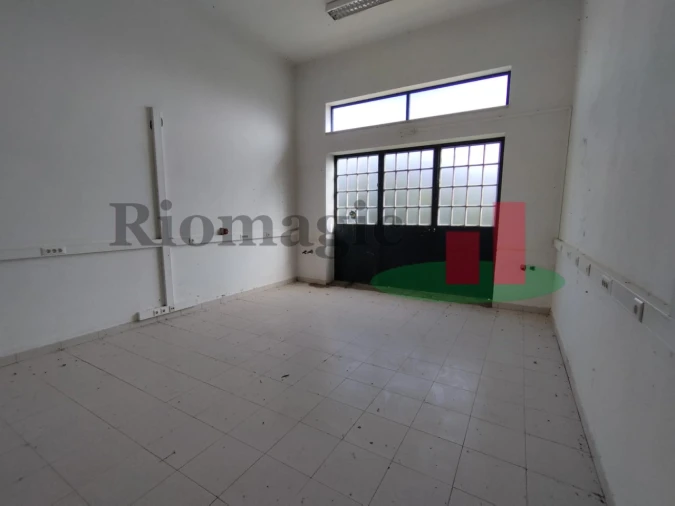 Armazém para Venda em Alcanena e Vila Moreira Foto 36