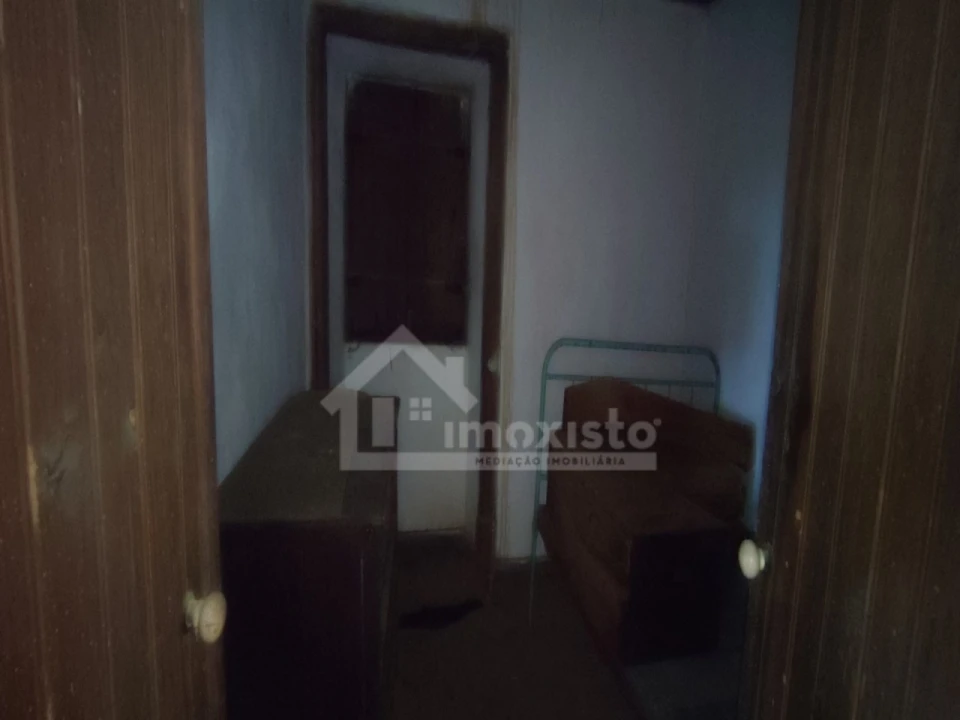 Moradia T5 para Venda em Chãos Foto 8