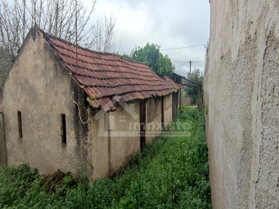 Moradia T5 para Venda em Chãos Foto 24