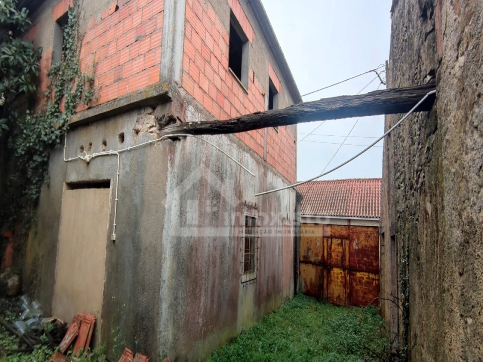 Moradia T5 para Venda em Chãos Foto 32