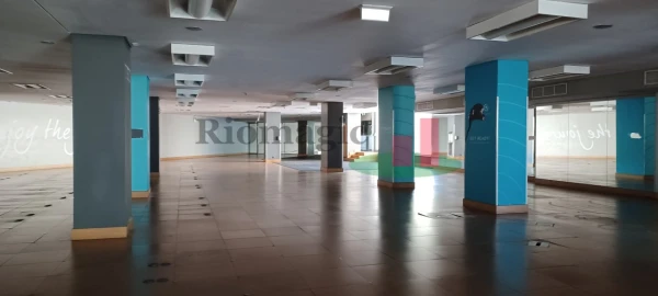 Loja para Arrendamento em Parque das Nações