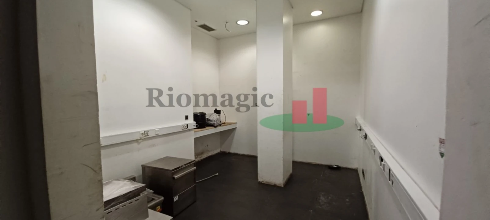 Loja para Venda em Parque das Nações Foto 7