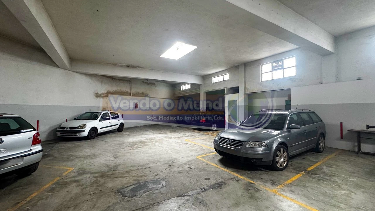 Armazém para Venda em Alhandra, São João dos Montes e Calhandriz Foto 2