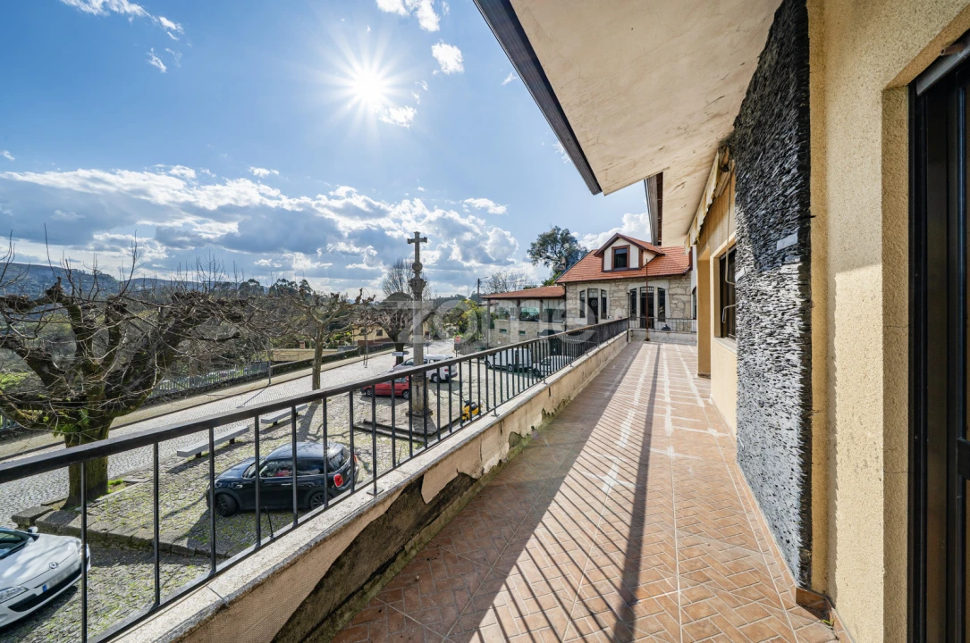 Moradia T5 para Venda em Bouro (Santa Maria) Foto 18