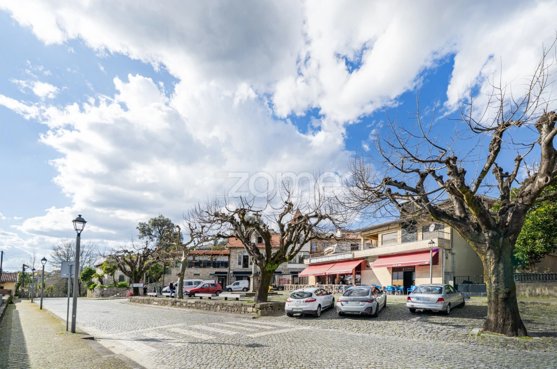 Moradia T5 para Venda em Bouro (Santa Maria) Foto 4